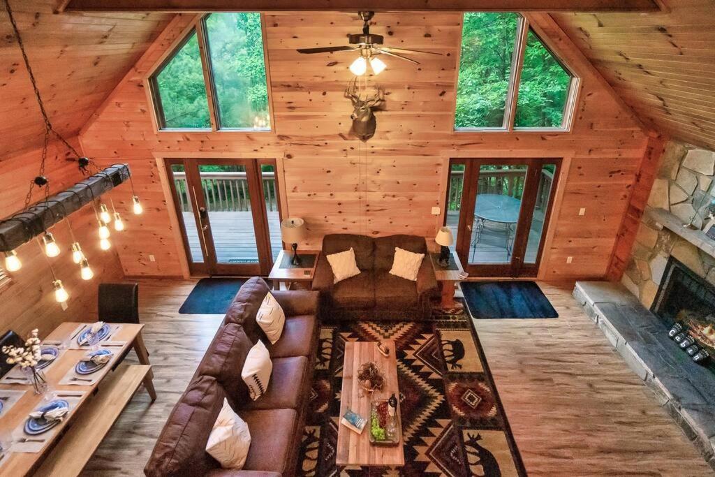 New Hot Tub! Secluded 3 Bed Cabin In Pigeon Forge Villa Exterior photo